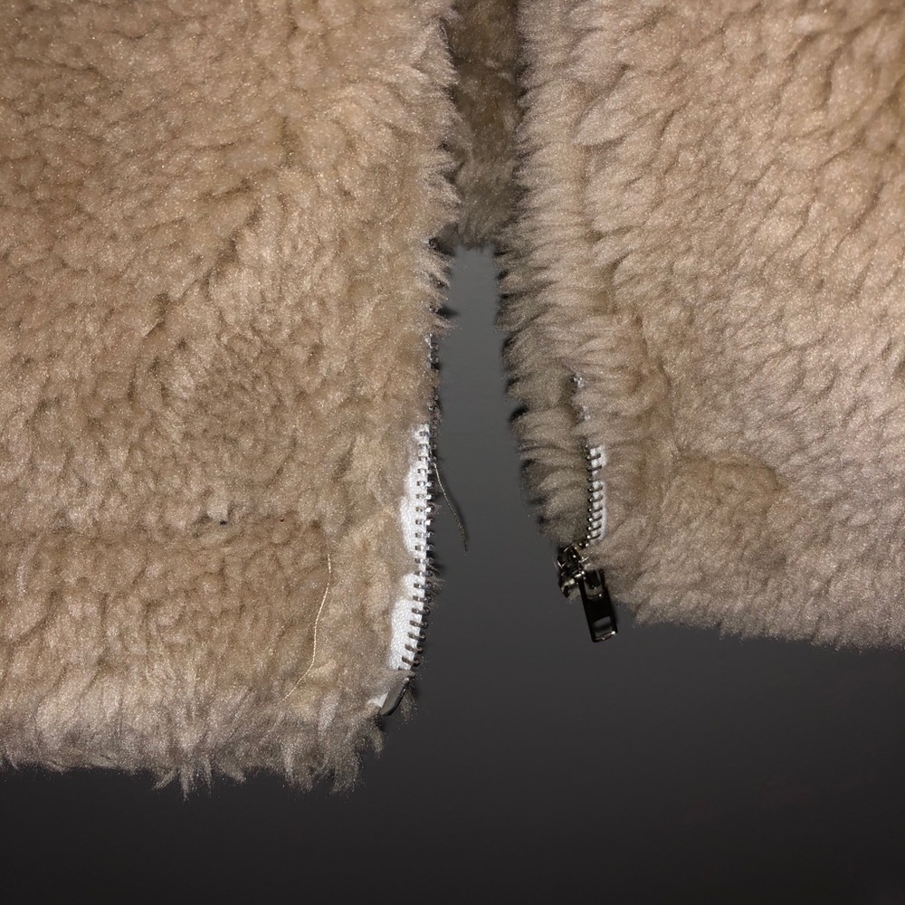 Color Block Teddy Jacket - Picture 5 of 7
